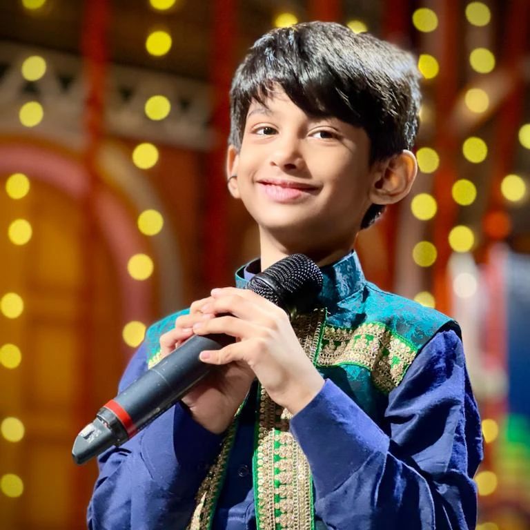 Superstar Singer 3: Pune’s Young Dynamite Devansh Bhate Mesmerizes Everyone With His Soulful Singing! His Outstanding Performance Makes His Father Proud. 