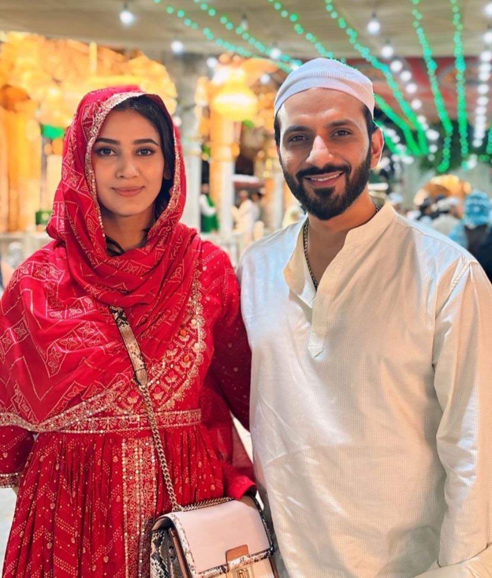 Ali Merchant visits Ajmer Sharif dargah with his wife Andleeb Zaidi in the holy month of Ramadan, organises Iftaar for about more than 100 Roza observers