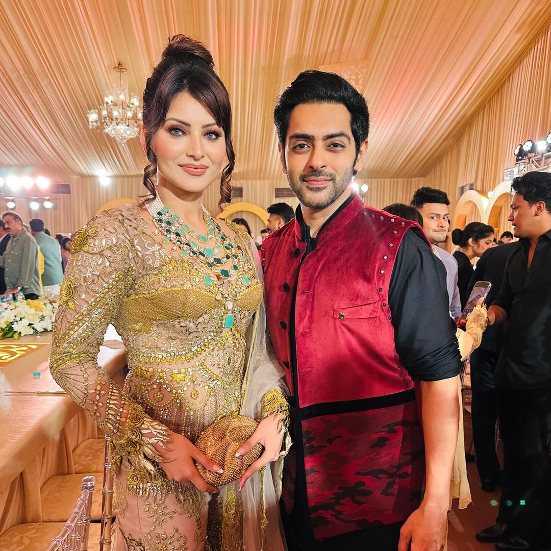 Our Most Lovable Host Karan Singh Chhabra Spotted With The 71st Miss World! Check Out About It!