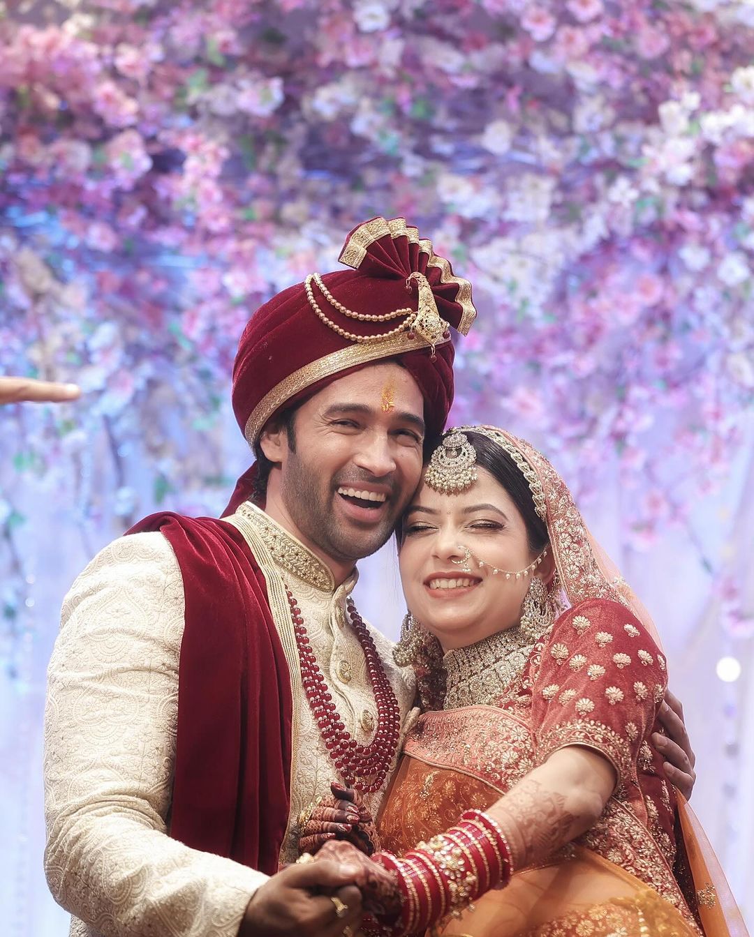 The Newlywed Bride Poojaa Singh’s Sangeet Pictures Grabbed Wide Attention From Celebrities. See Who Shared Love For This Couple!