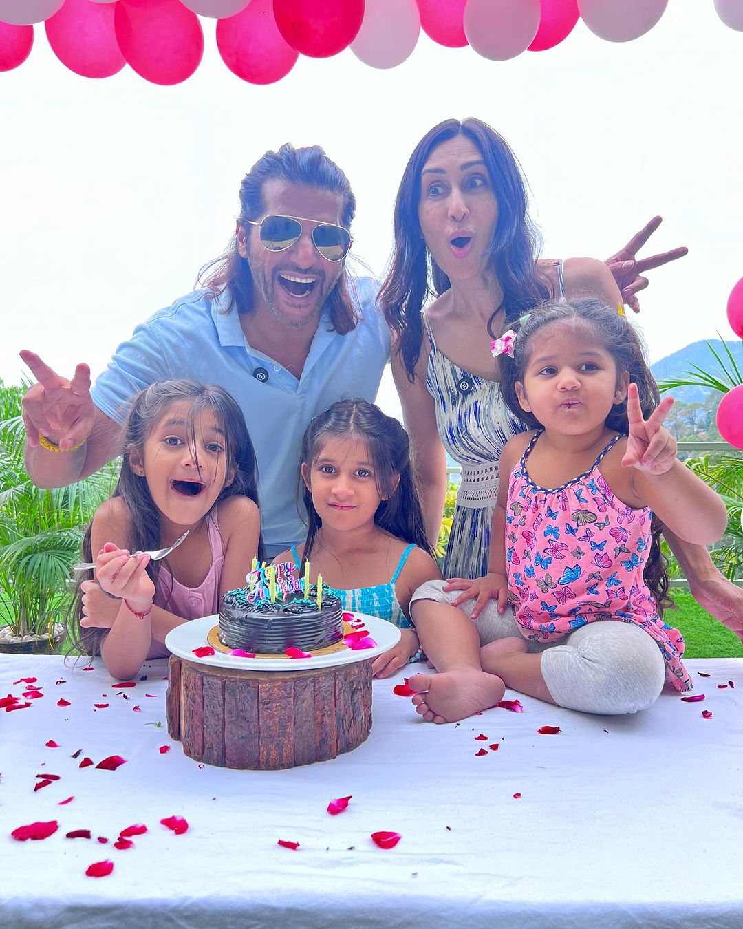 Blissful Vibes! Handsome Actor Karanvir Bohra And His Wife Teejay Sidhu Celebrate 17 Years Of Togetherness. They Share A Sweet Note For Each Other!