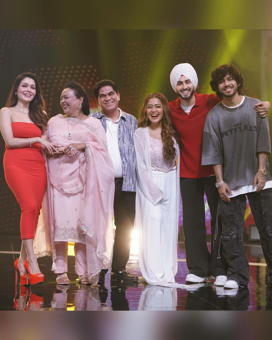 Birthday special episode in Superstar Singer 3: Neha Kakkar had a pre-birthday bash on the sets of Superstar Singer 3 with crew members and contestants