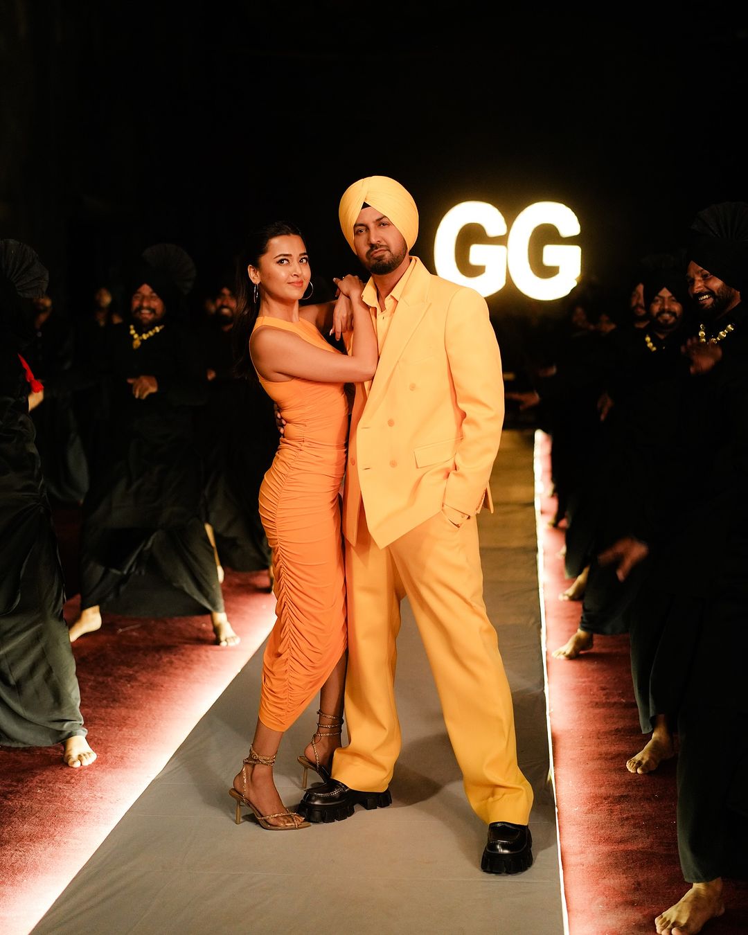 A surprising announcement from Tejasswi Prakash that she is about to collaborate with Gippy Grewal for a music video. Netizens are happier with this ‘Unexpected duo’