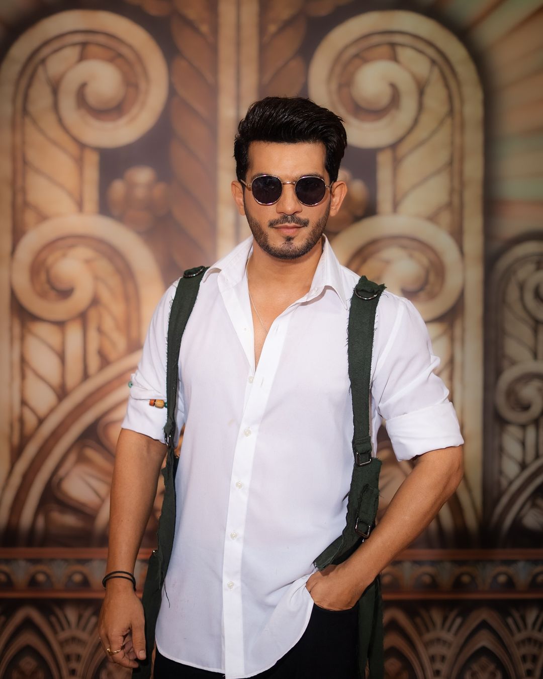 Laughter Chefs Family Special Episode! Arjun Bijlani Shares Behind-the-Scene Glimpses That Treat You!