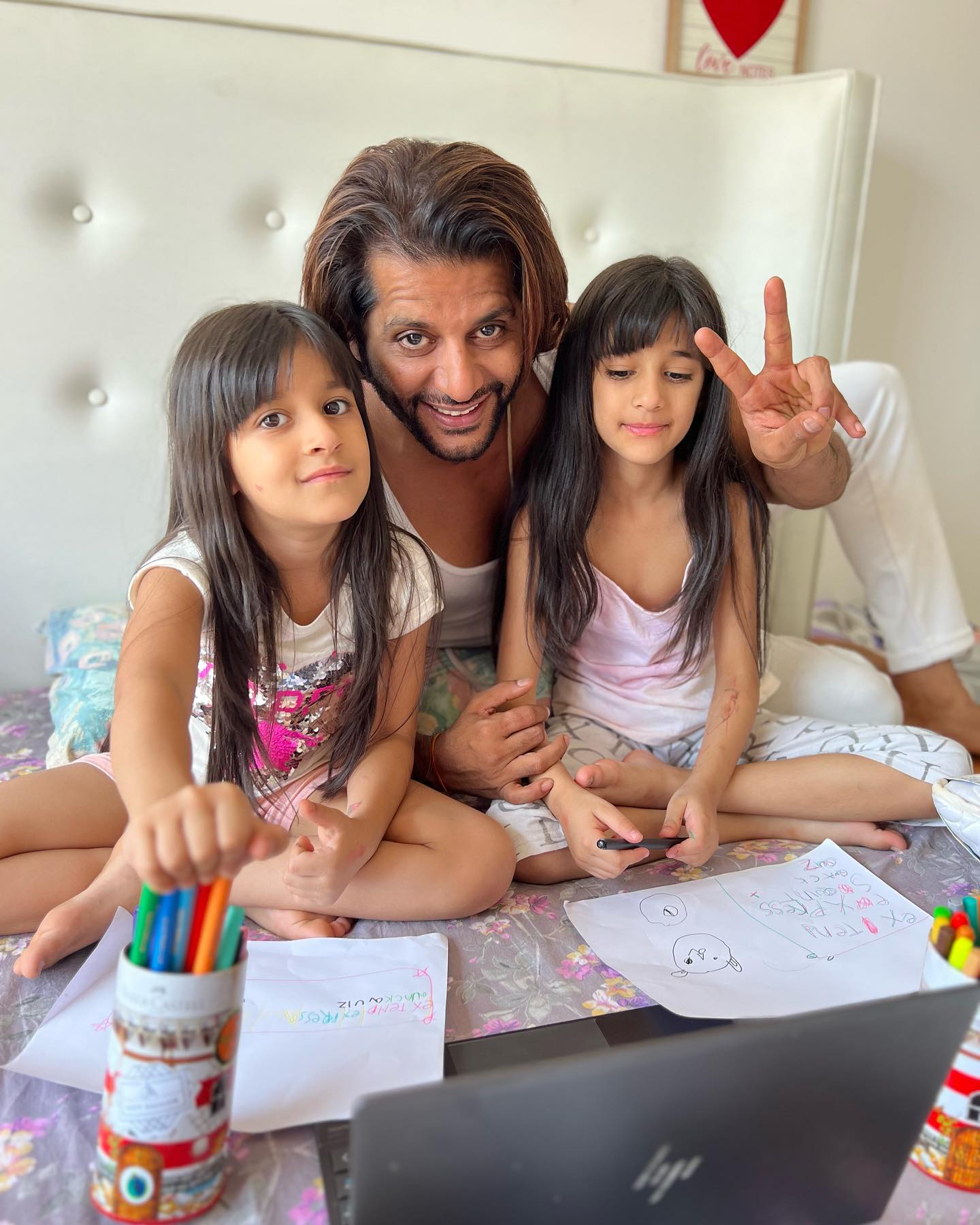 Karanvir Bohra Shared An Emotional Message 3 Days Before His Daughters Vienna And Bella's Birthdays; He Said, “I Miss You Even More When You Are Not With Me”!