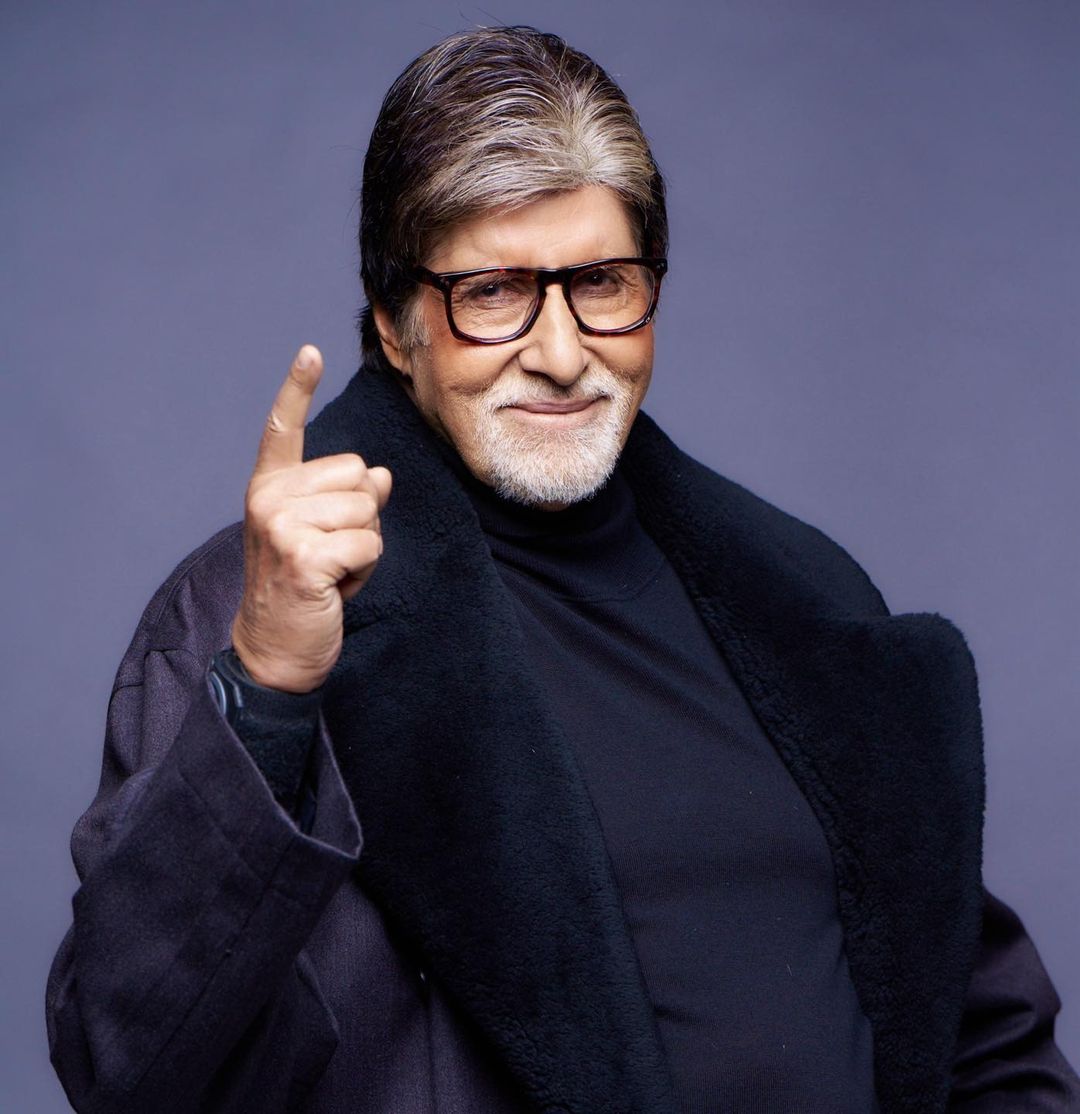 Mega Star Amitabh Bachchan’s Stylish First Look From The Sets Of Kaun Banega Crorepati 16 Goes Viral. Check out the details of it!