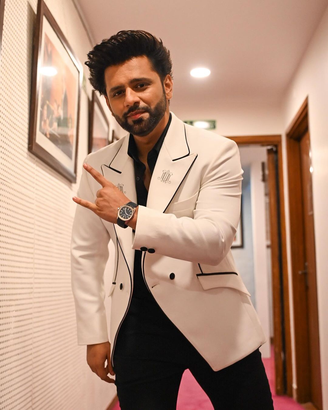 Bigg Boss 14 Rahul Vaidya Has Bought A New Luxury Car Worth Crores. His Wife Congratulated Him In A Special Way. Look At It!