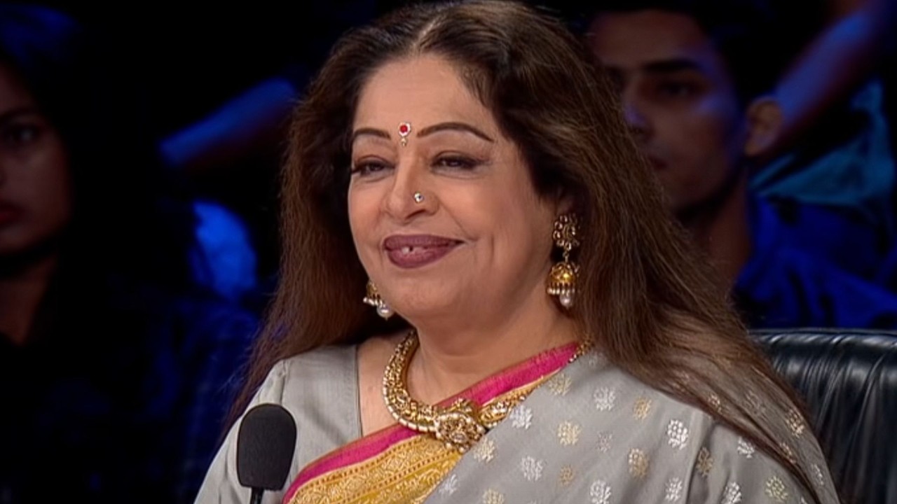 Veteran Actress Kirron Kher Opened Up About Her Cancer Treatment. Her Dedication To The Work, Despite Tough Time Will Leave You Speechless. See How!