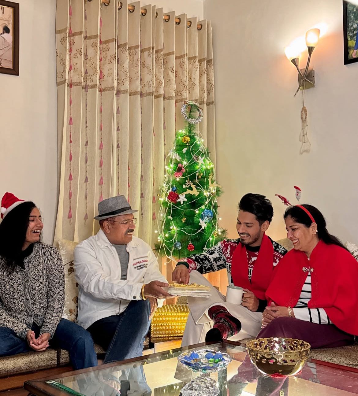 Digvijay Singh Rathee’s First Post After Bigg Boss Celebrates Christmas With Family, Photos Make Fans Cheer ‘Back to Rock’