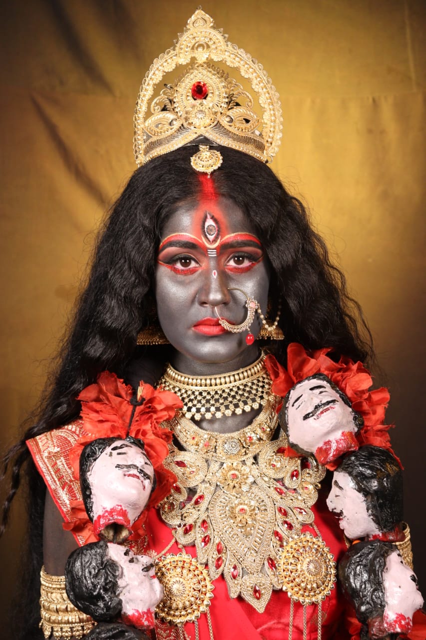 Fwd: Kumortuli artisans from Kolkata oversee Prachi Bansal’s transformation from Sita to Kali Maa in Sony SAB’s Shrimad Ramayan